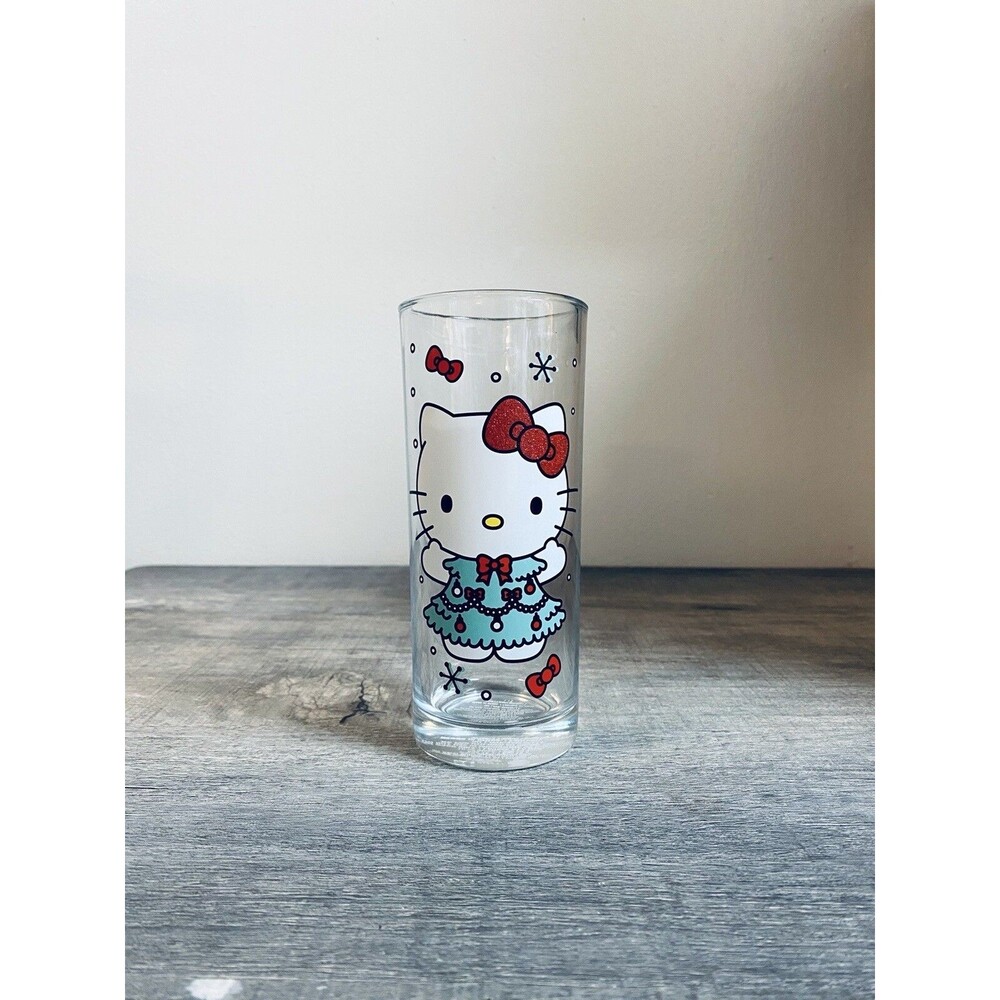Hello Kitty 16 Oz Christmas Tree Dress Tumbler Cup Glass